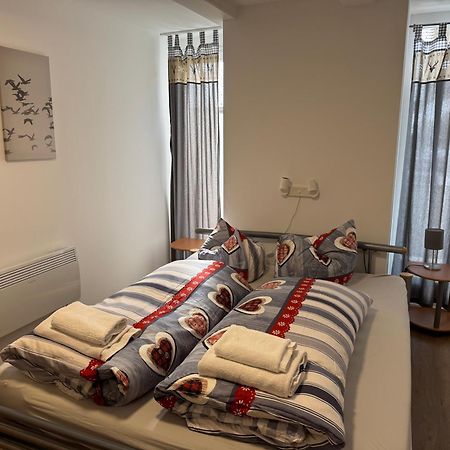 Ferienhaus Frei 4 Compact Hinterzarten Luaran gambar