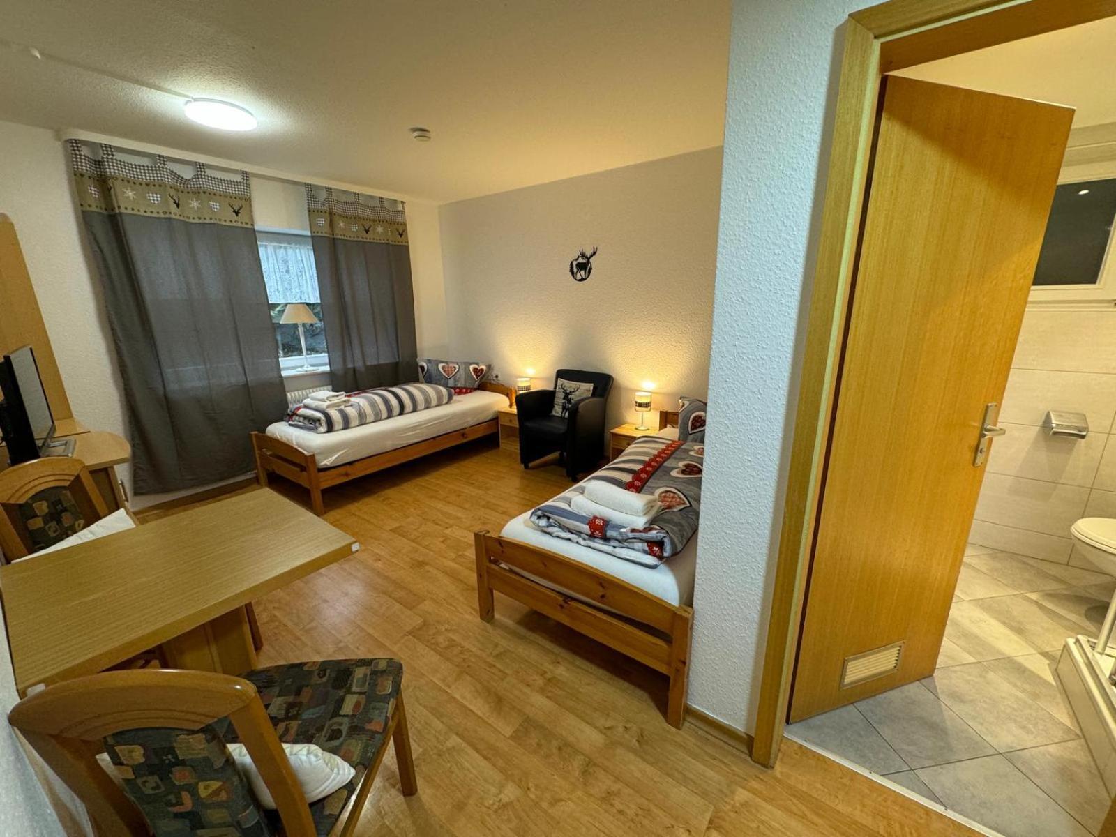 Ferienhaus Frei 4 Compact Hinterzarten Luaran gambar